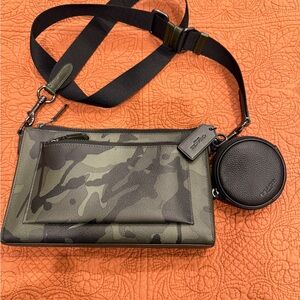 Coach Camouflage Holden Crossbody Bag 2022